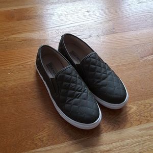 Olive Slip-On Quilted Sneakers